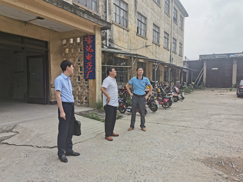 愛濤文化集團(tuán)趙智董事長(zhǎng)帶隊(duì)赴淮安檢查安全生產(chǎn)工作5_副本.jpg